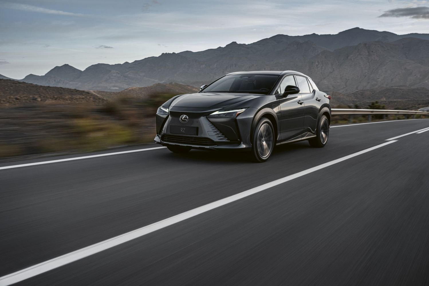 Lexus RZ technical specifications and fuel economy